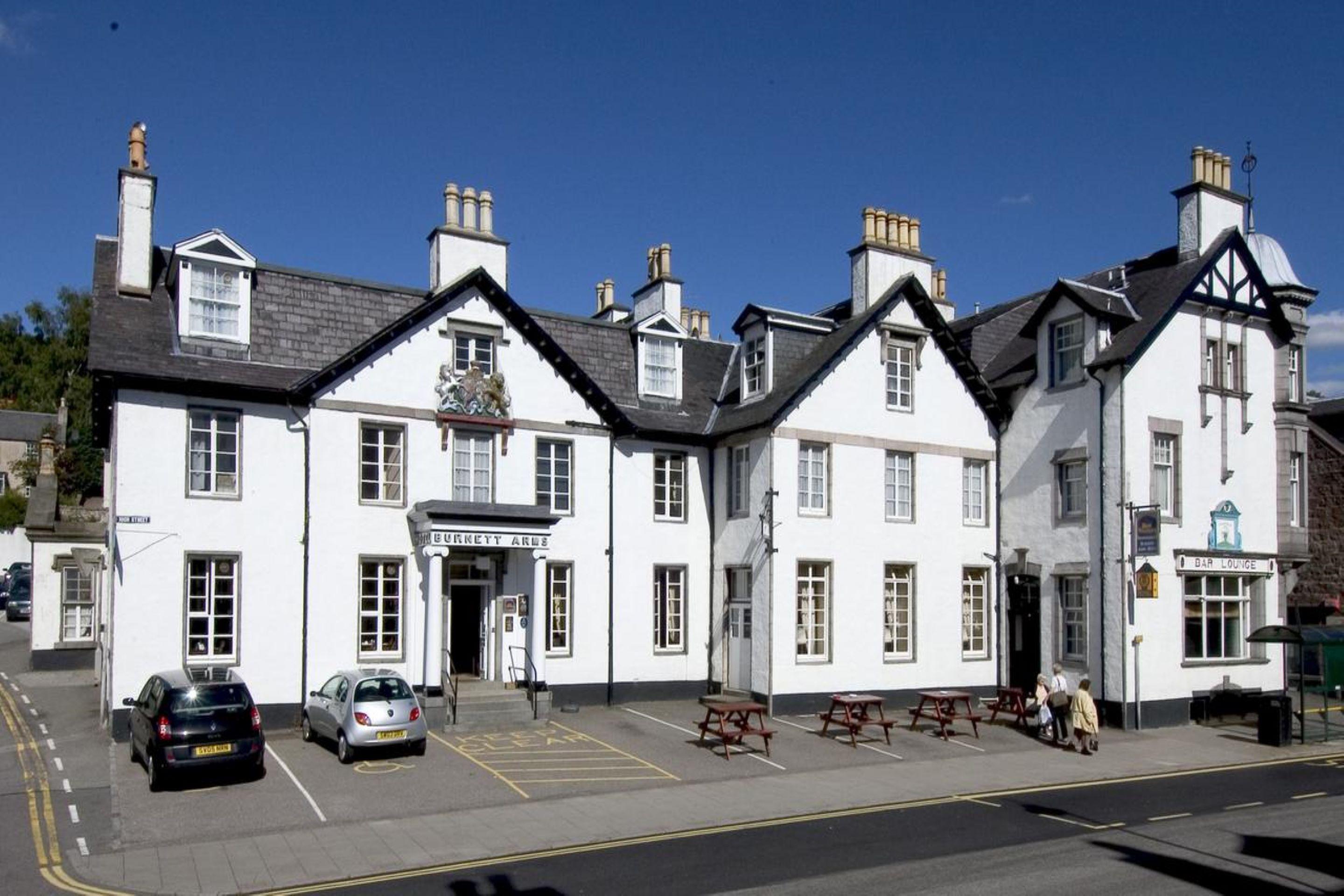 Burnett Arms Hotel Banchory Exterior photo